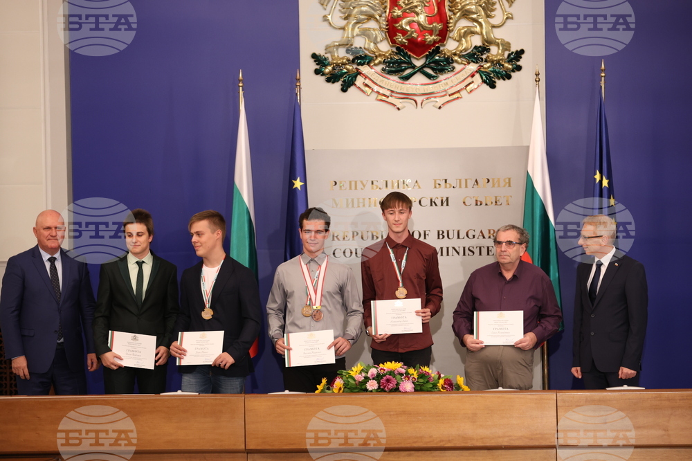 Николай Денков - ученици - награди