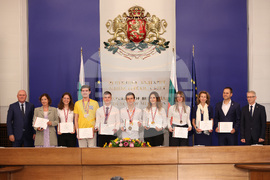 Николай Денков - ученици - награди