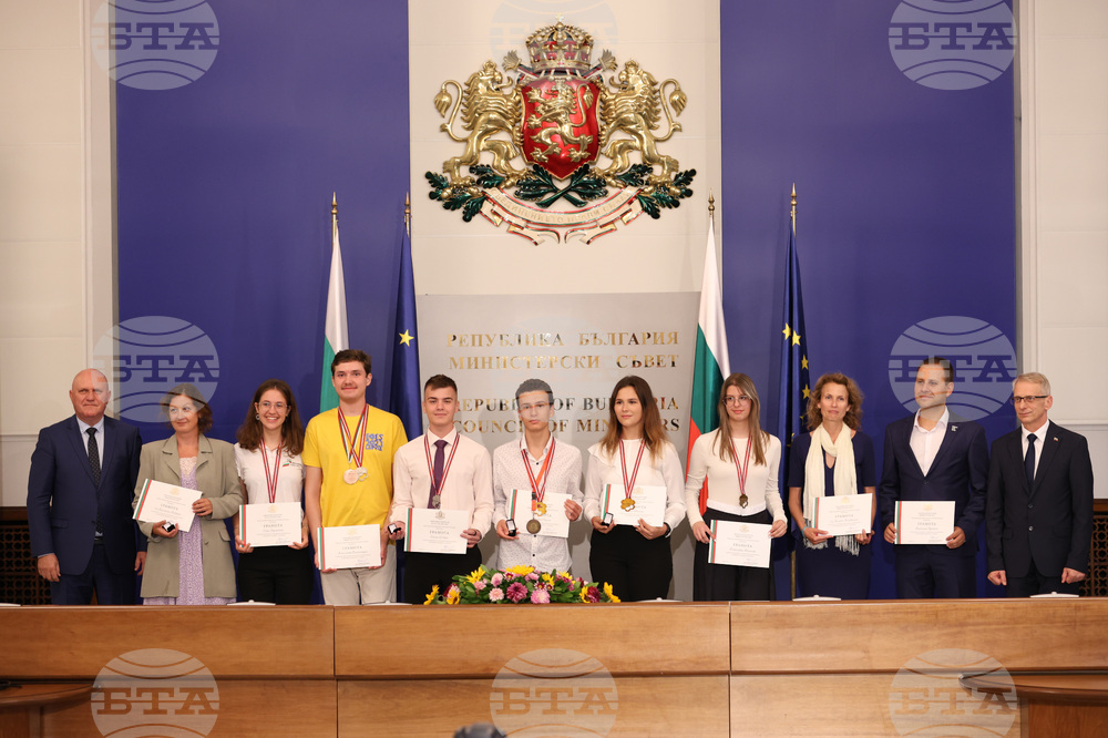 Николай Денков - ученици - награди