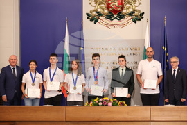 Николай Денков - ученици - награди