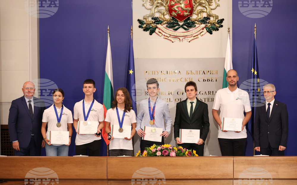 Николай Денков - ученици - награди