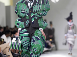Thom Browne Fall 2022 - Runway