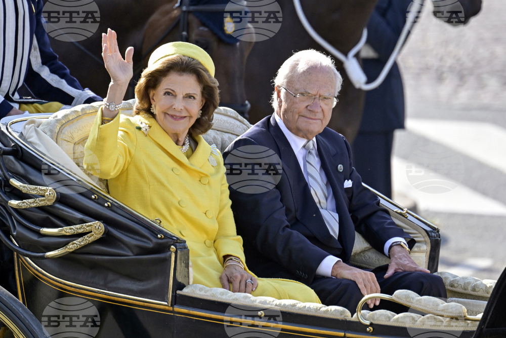 November 9, 2000: First Official Visit of Swedish King to Bulgaria