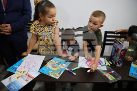 Албания - Елбасан - вицепрезидент - неделно училище - нова учебна година