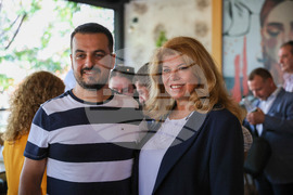 Албания - Елбасан - Илияна Йотова - българско национално малцинство - среща