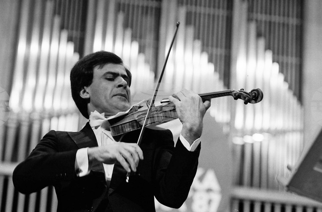 Проф. Минчо Минчев - цигулар 