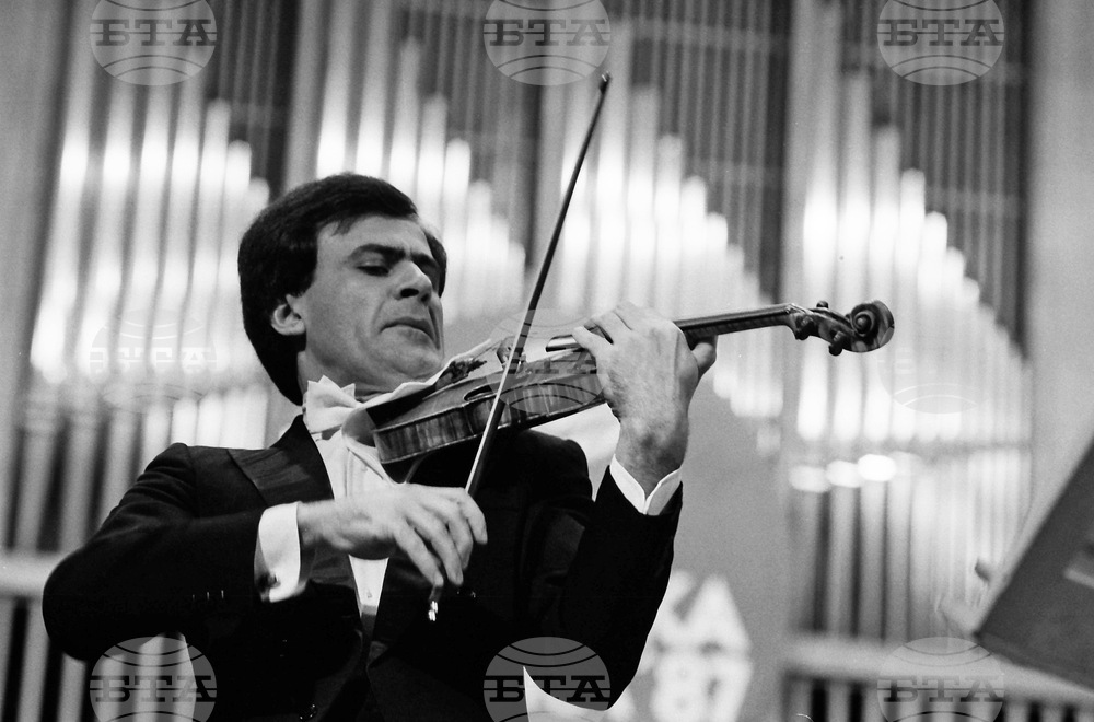 Проф. Минчо Минчев - цигулар