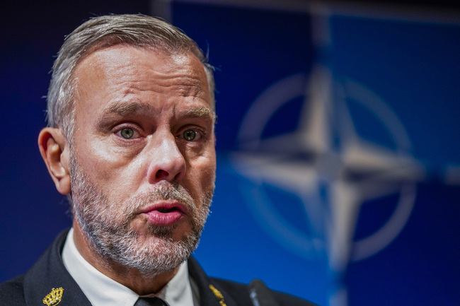 Повишаването на цените на боеприпасите спъва усилията на НАТО за увеличаване на сигурността, заяви високопоставен представител на алианса