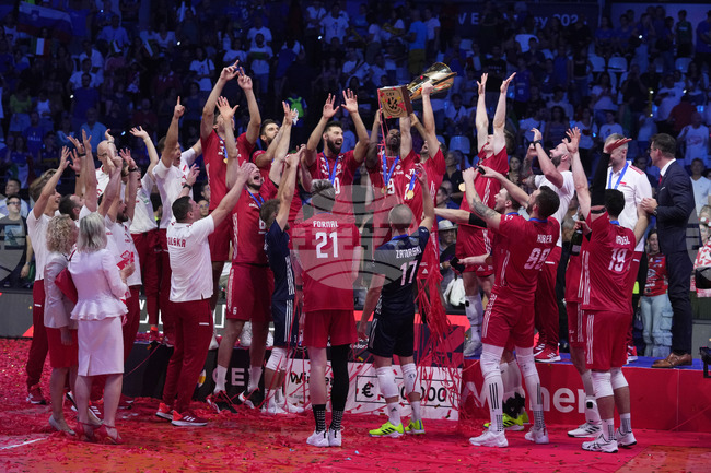 Категорична победа над Италия донесе на Полша втора титла от Волейболната лига на нациите