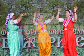 Село Божурово - фолклорен фестивал