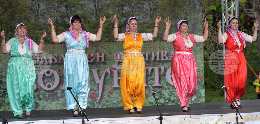 Село Божурово - фолклорен фестивал