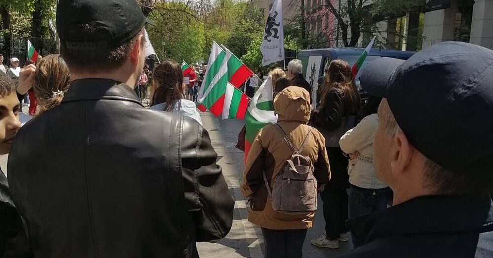 Борбата за българчето Пламен продължава