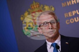 Министерски съвет - Николай Денков - брифинг