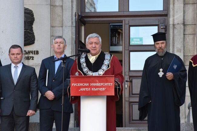 Русенският университет oтбеляза тържествено началото на новата академична учебна година 2023/2024
