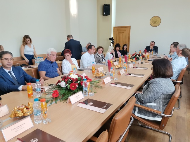 Община Ловеч подписа партньорско споразумение с Медицински университет - Плевен