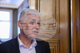 Парламент - Комисия по отбрана - Димитър Стоянов