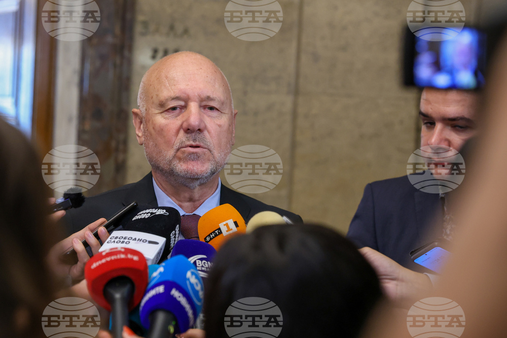 Парламент - Комисия по отбрана - Тодор Тагарев