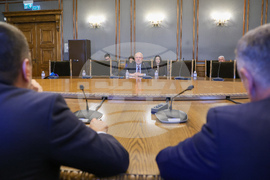 Парламент - Комисия по отбрана