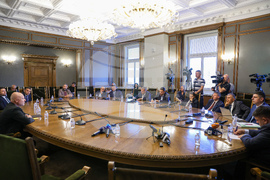 Парламент - Комисия по отбрана