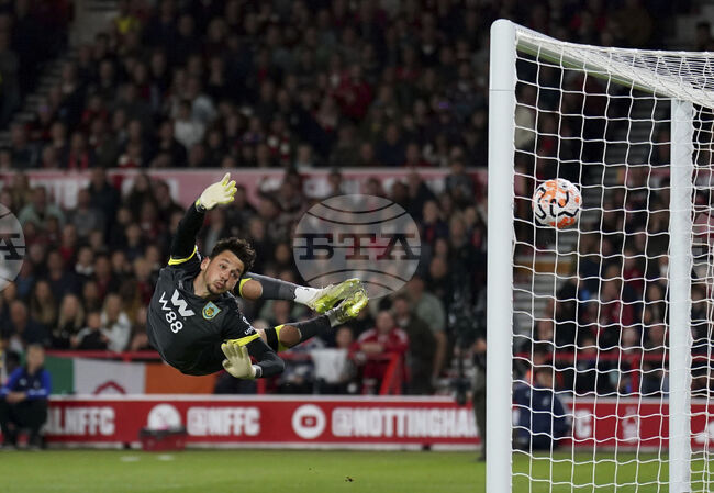 Манчестър Сити си връща вратаря Джеймс Трафърд с трансфер от Бърнли