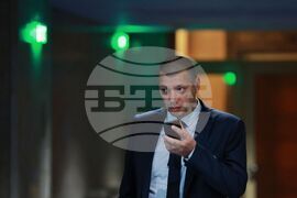 Парламент - извънредно заседание