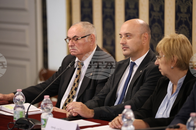 Дискусия - „Промените в Конституцията по отношение на съдебната власт – между възможното и необходимото“