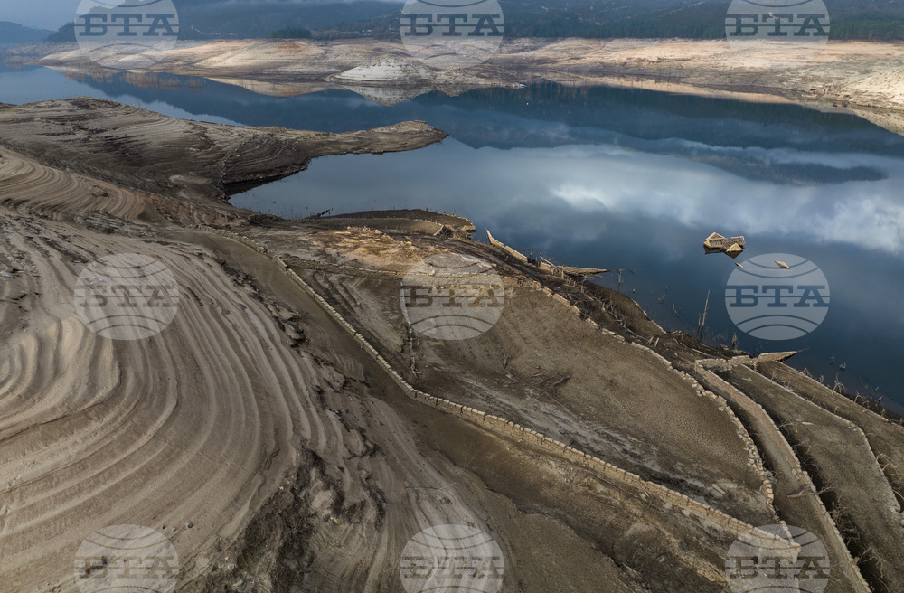 Иберийският полуостров се върти по посока на часовниковата стрелка, показва ново изследване