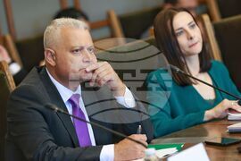 Парламент - Комисия по вътрешна сигурност и обществен ред