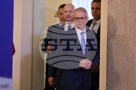 Премиер - синдикати - среща - брифинг