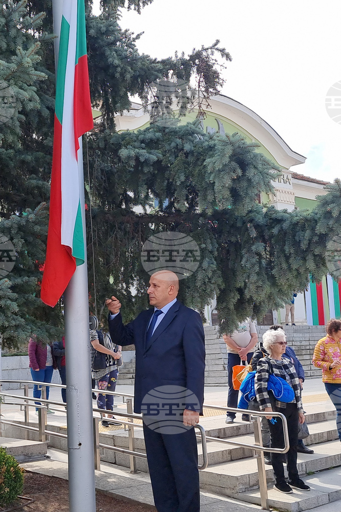 Образувано е досъдебно производство за пожар в двора на къщата на кмета на Панагюрище