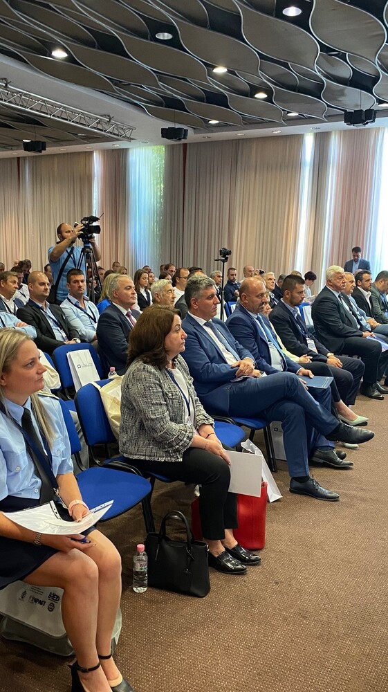 Министър Цеков: Започваме разширяване на 20 първокласни пътни участъка до габарит на скоростни пътища