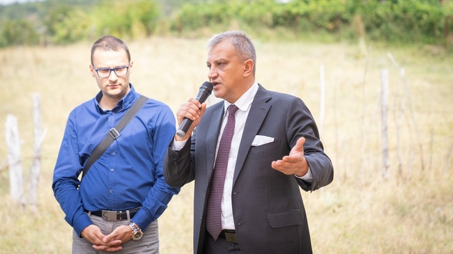 Община Благоевград: Кметът Илко Стоянов постави символично начало на строителните дейности за нов трафопост