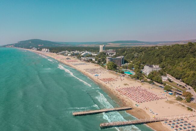 Ръководството на "Албена" АД подкрепя активната политика на Министерството на туризма за реклама на България в Германия, съобщиха от дружеството