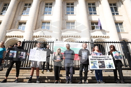 Протест - родители на загинали в ПТП деца
