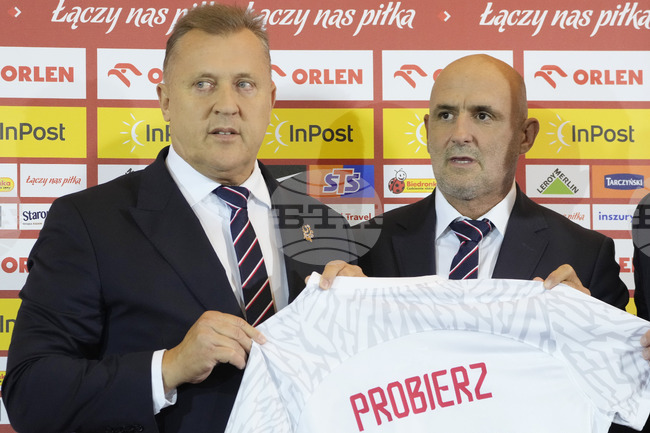 Президентът на Полската футболна федерация планира разговор с Левандовски