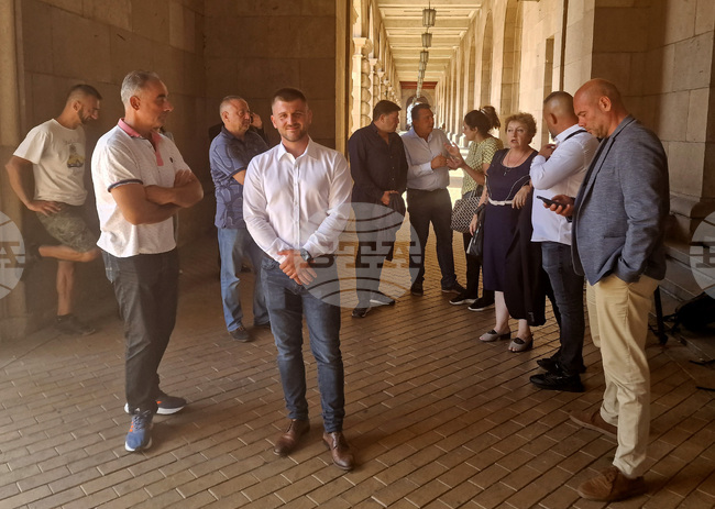 Министерски съвет - Инициативен комитет - премиер - среща