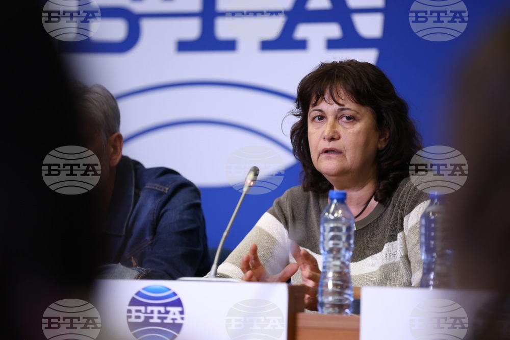 Национален пресклуб на БТА - Театър „София“ - турне - пресконференция - Камелия Николова