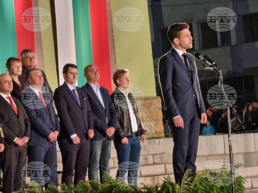 Никола Минчев: Докато помним и почитаме героите си, ще има и свободна, и независима България