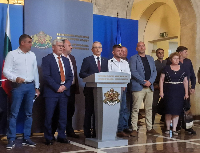 PM Denkov: Memorandum Signed with Farmers Reflects Their Demands and Government's Priorities