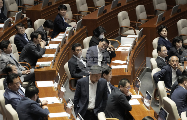 Южнокорейският президент оттегли номинацията на консерваторката И Хе-хун за министър на финансите