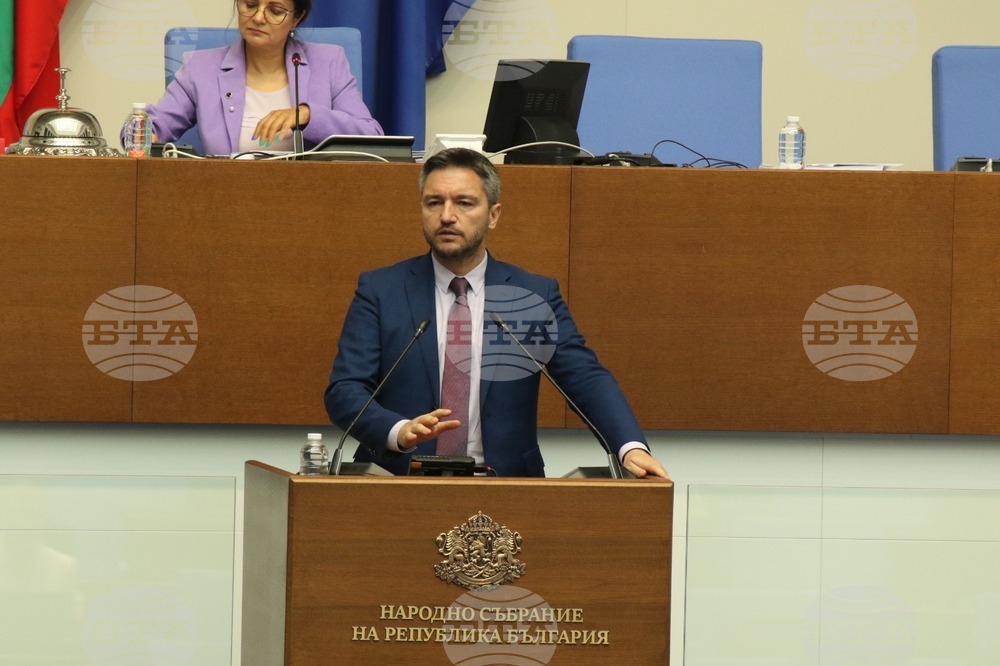 Кристиан Вигенин: Равностойно на държавен преврат би било, ако машините за гласуване са били манипулирани