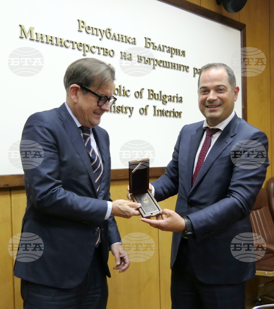 Министър Калин Стоянов се срещна с директора на Международната организация по миграция за Европейското икономическо пространство, Европейския съюз и НАТО