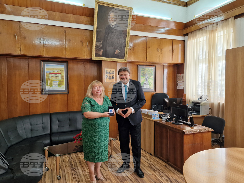 BTA, Svishtov Academy of Economics Sign Indefinite Partnership Agreement