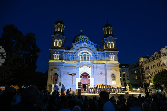 Бургас - храм "Св. св. Кирил и Методий" - празничен концерт "Вяра и свобода"