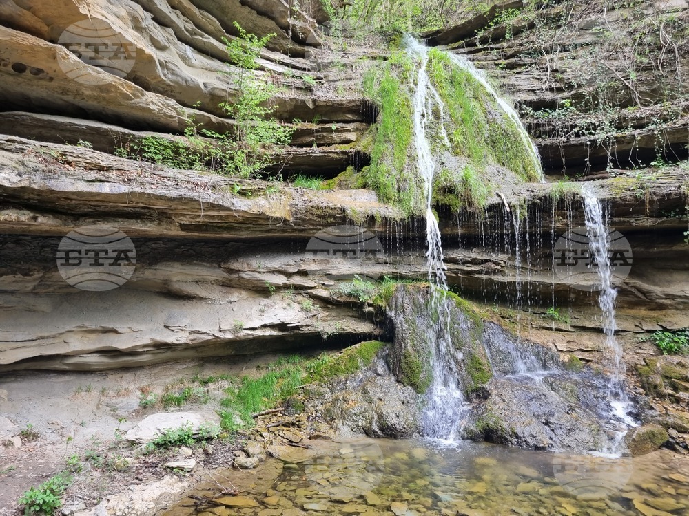Село Иванча - водопад - природна забележителност