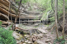 Село Иванча - водопад - природна забележителност