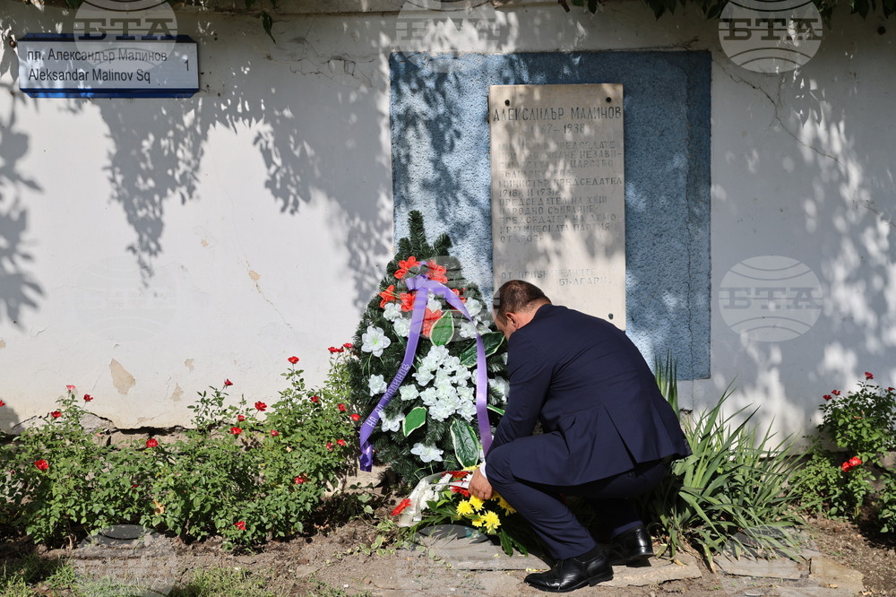 Пловдив - Ден на Независимостта - полагане на венци