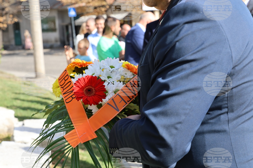 Пловдив - Ден на Независимостта - полагане на венци