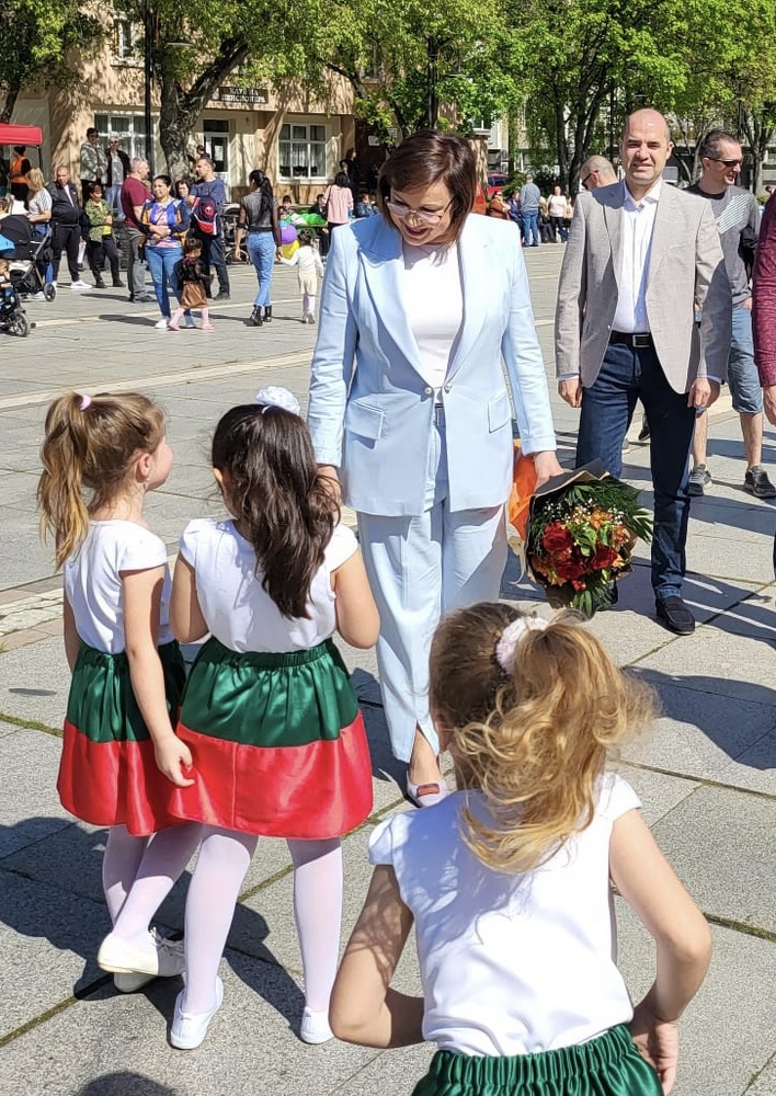 БСП: Прессъобщение от Корнелия Нинова