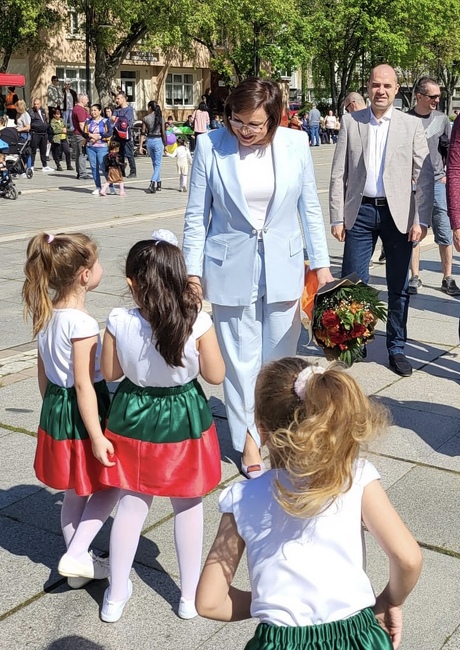 БСП: Прессъобщение от Корнелия Нинова